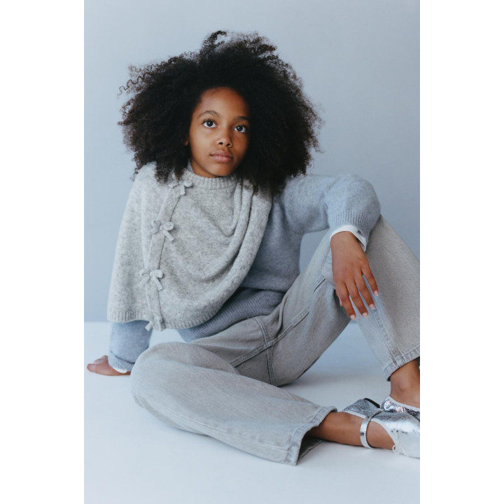 ПОНЧО-НАКИДКА С БАНТИКАМИ