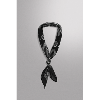 БАНДАНА С ПРИНТОМ ПЕЙСЛИ