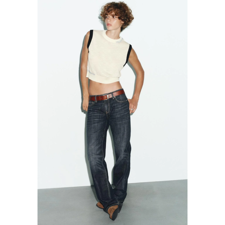 ТРИКОТАЖНЫЙ ТОП С КОНТРАСТНОЙ ОТДЕЛКОЙ