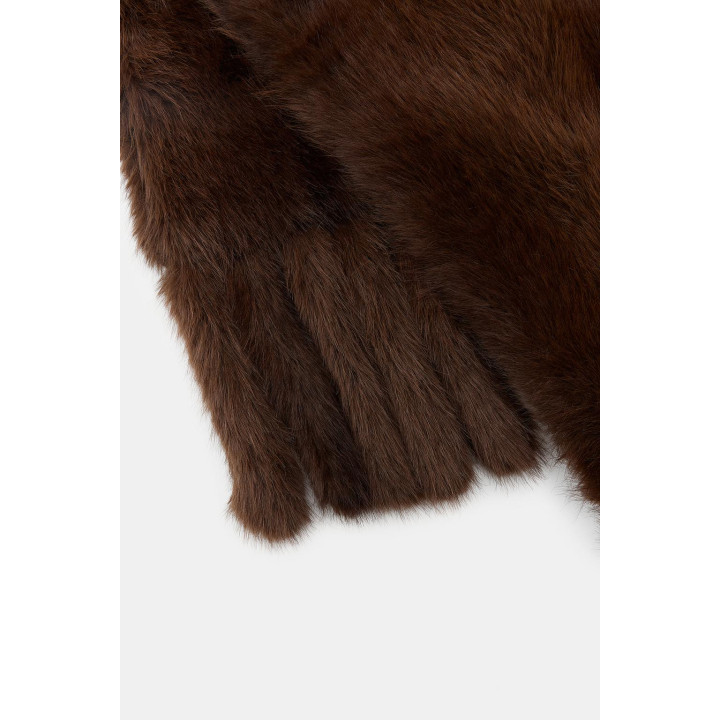 ОДНОТОННЫЙ ШАРФ ИЗ ИСКУССТВЕННОГО МЕХА С БАХРОМОЙ