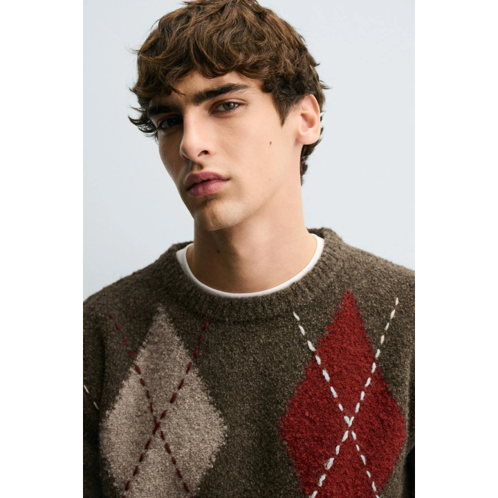 ЖАККАРДОВЫЙ СВИТЕР С РОМБАМИ