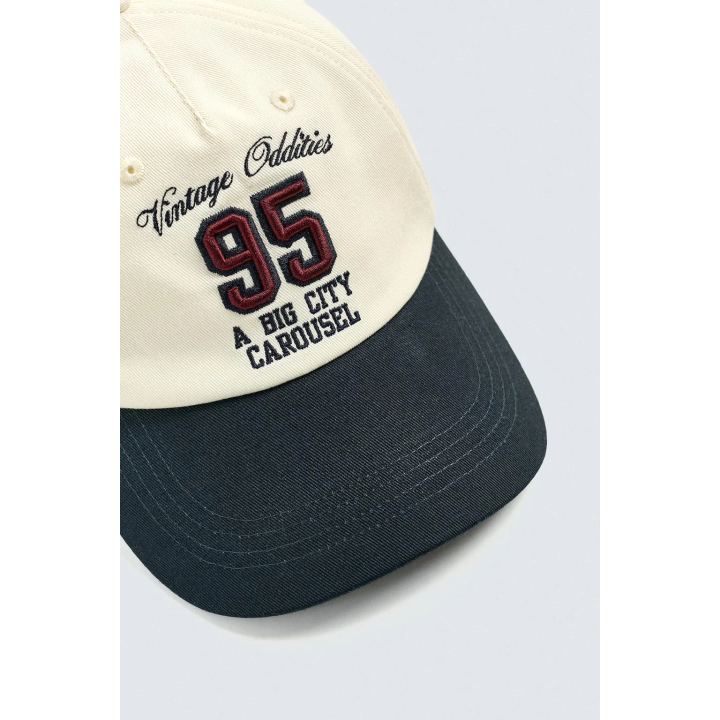 КЕПКА С КОМБИНИРОВАННОЙ ВЫШИВКОЙ