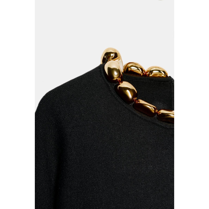 ДЖЕМПЕР ВЯЗАНЫЙ С БУСИНАМИ НА ВОРОТНИКЕ