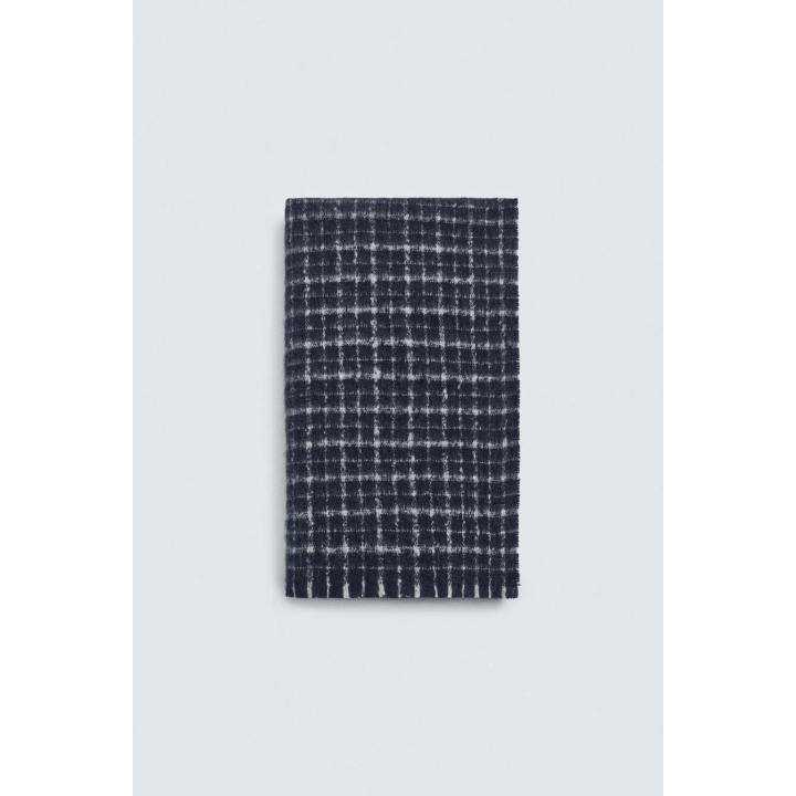 ШАРФ С НАЧЕСОМ В КЛЕТКУ