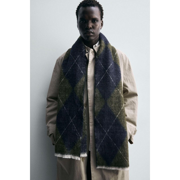 Шарф с жаккардовым узором золотой лилии