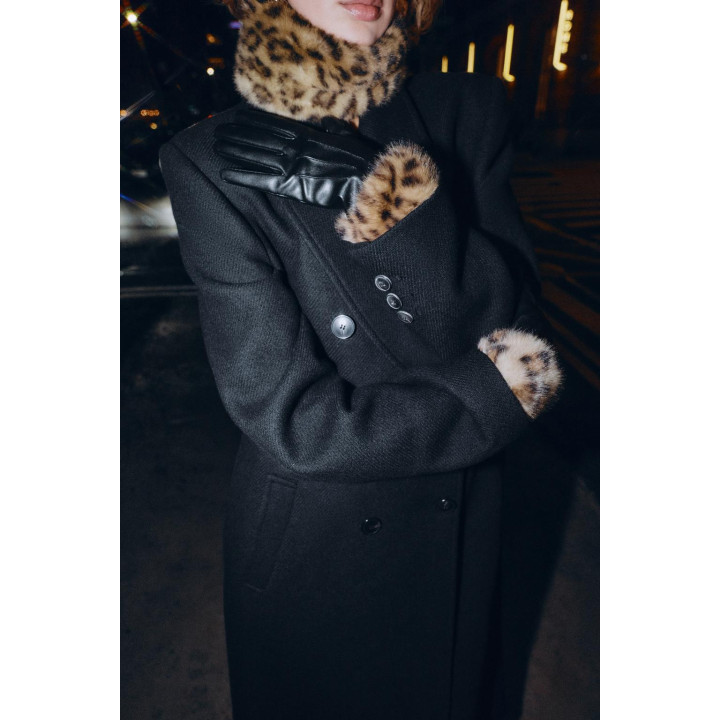 Поверхностная кожа пальчики с искусственным мехом и животным принтом