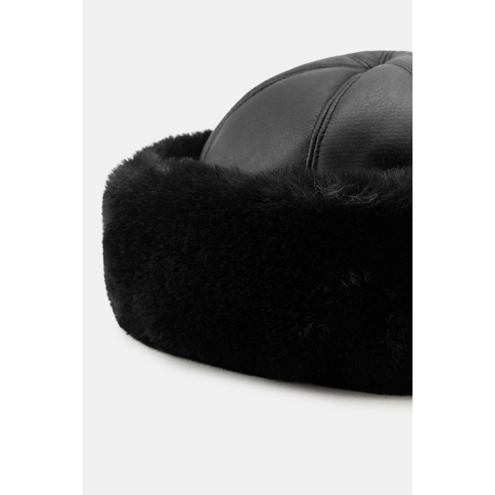 ДВУСТОРОННЯЯ ШАПКА ИЗ ИСКУССТВЕННОГО МЕХА