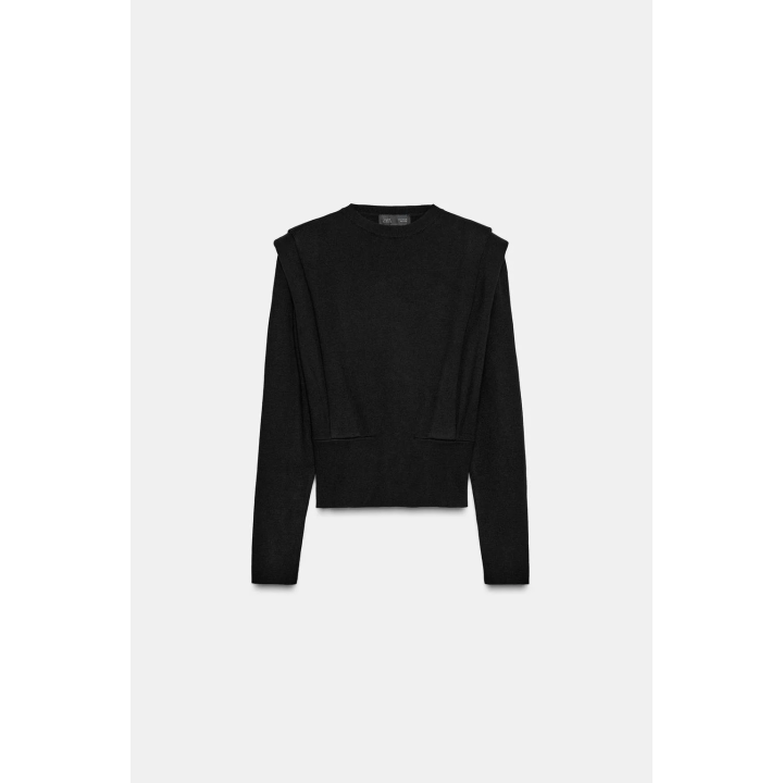 ВЯЗАНЫЙ СВИТЕР С ПОГОНАМИ