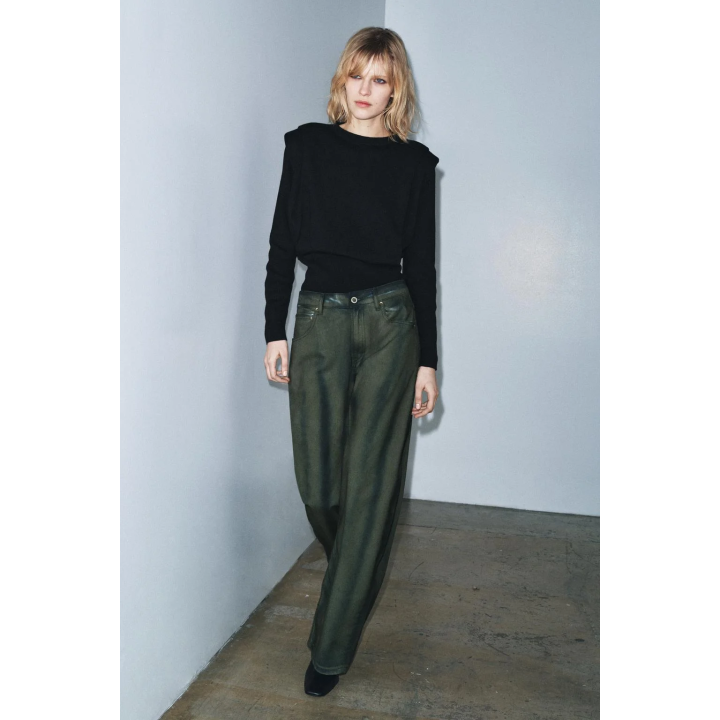 ВЯЗАНЫЙ СВИТЕР С ПОГОНАМИ