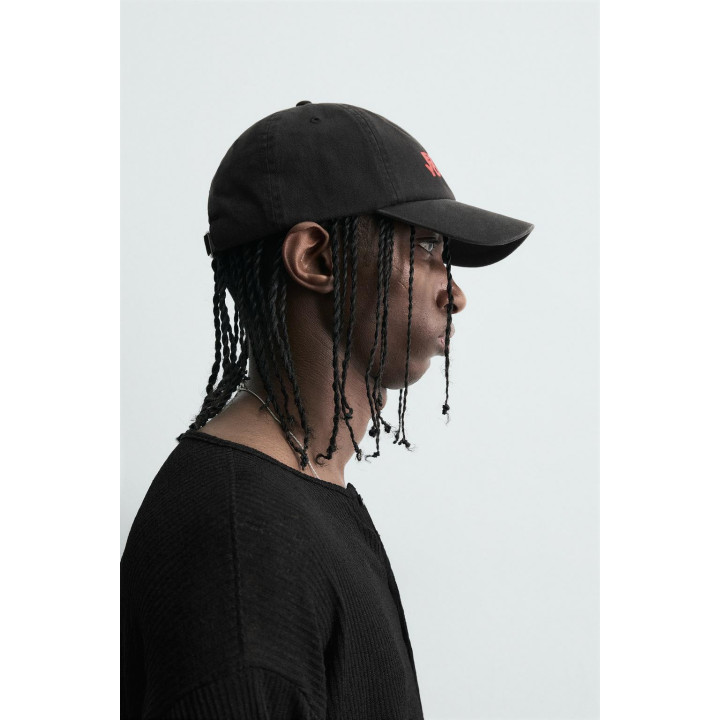 КЕПКА ИЗ СТИРАНОГО ХЛОПКА С ПРИНТОМ