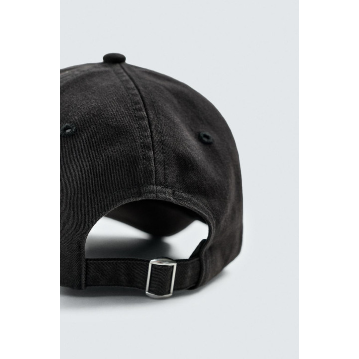 КЕПКА ИЗ СТИРАНОГО ХЛОПКА С ПРИНТОМ