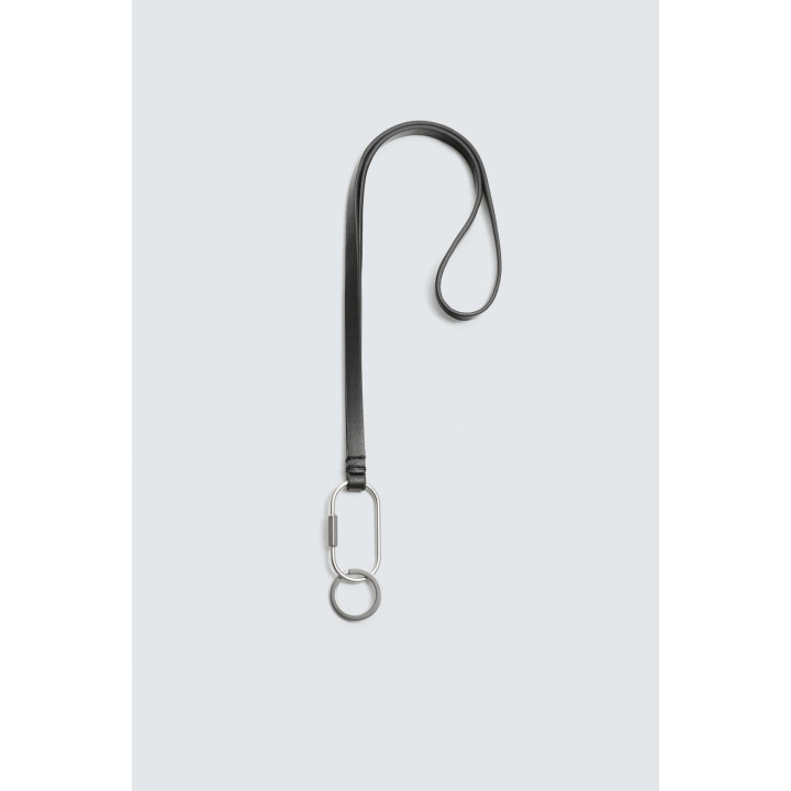 КОЖАНЫЙ БРЕЛОК С ПОДВЕСКОЙ