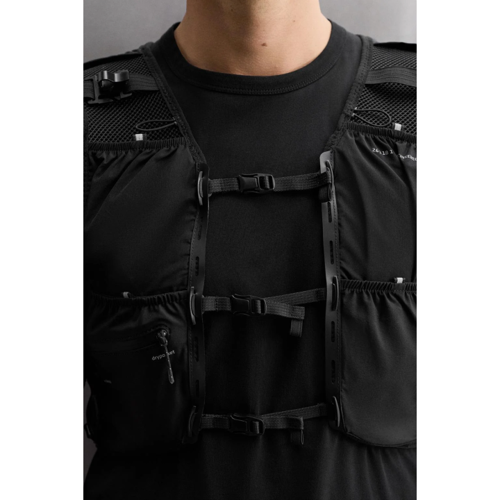 Технический спортивный жилет