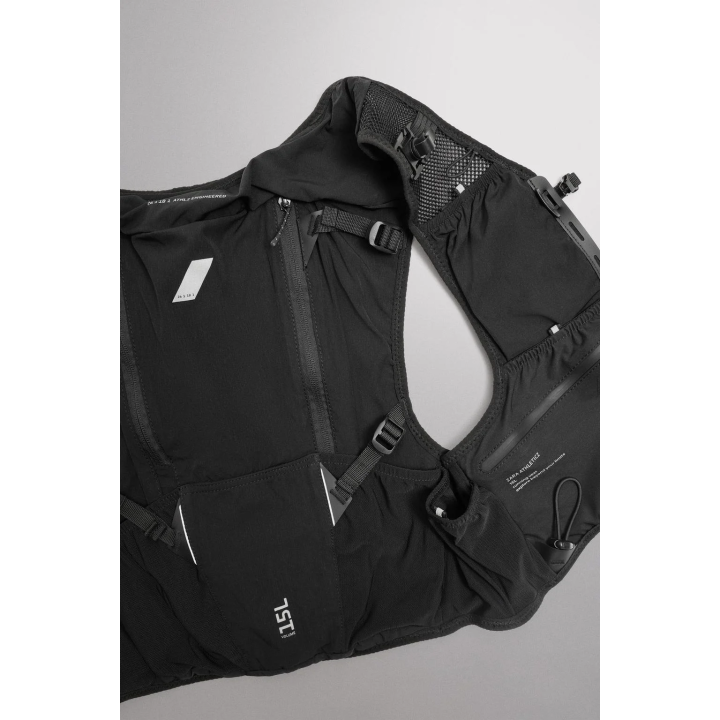 Технический спортивный жилет