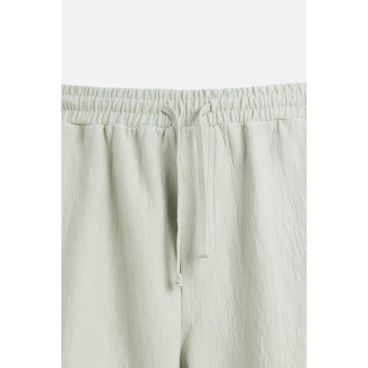 ШОРТЫ-ДЖОГГЕРЫ ИЗ РЕЛЬЕФНОЙ ТКАНИ