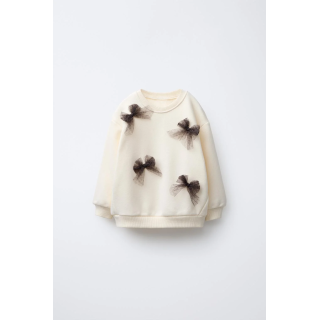 ТОЛСТОВКА С ТЮЛЕВЫМИ БАНТИКАМИ