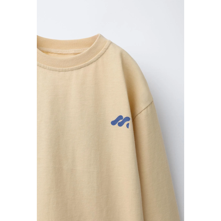 ФУТБОЛКА С ТЕРМОЧУВСТВИТЕЛЬНЫМ ЛОГОТИПОМ