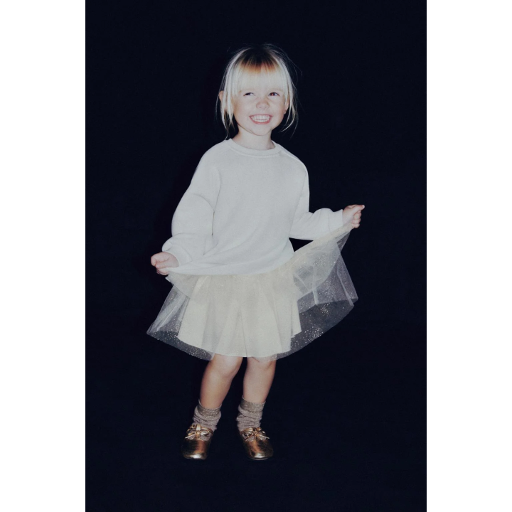 ЮБКА ИЗ ТЮЛЯ С БЛЕСТКАМИ