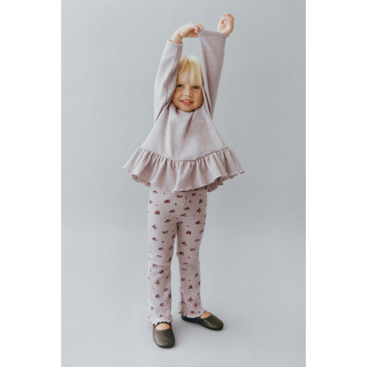 КОМПЛЕКТ ИЗ ФУТБОЛКИ И ЛЕГГИНСОВ SOFT TOUCH С ПРИНТОМ