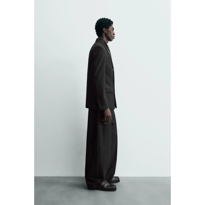 Пиджак limited edition с двойной пуговицей и приталенным покроем