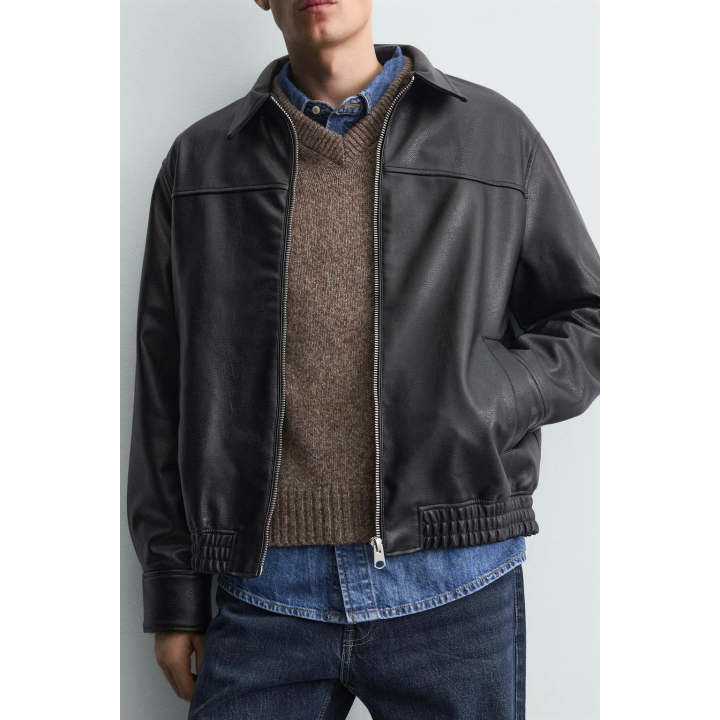 БОМБЕР ИЗ ИСКУССТВЕННОЙ КОЖИ