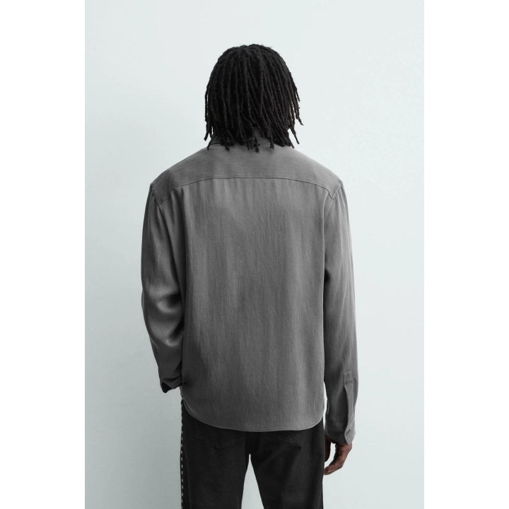 СВОБОДНАЯ РУБАШКА С КАРМАНАМИ