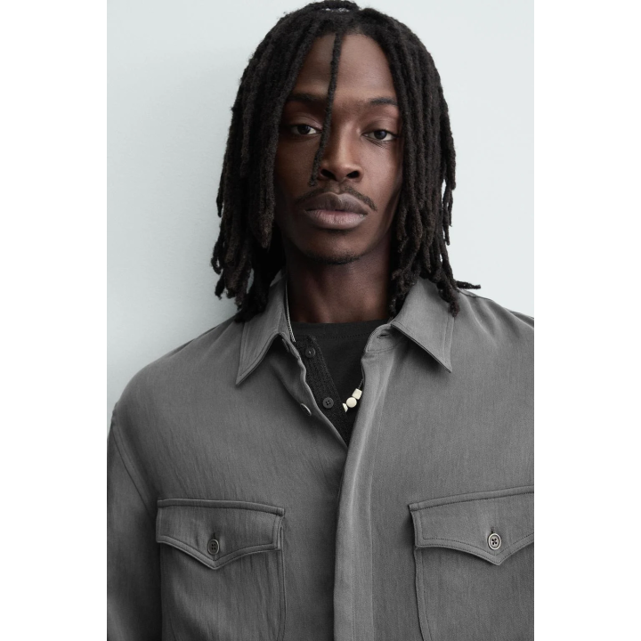 СВОБОДНАЯ РУБАШКА С КАРМАНАМИ