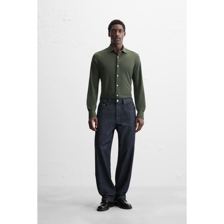 РУБАШКА ИЗ ЭЛАСТИЧНОЙ РЕЛЬЕФНОЙ ТКАНИ