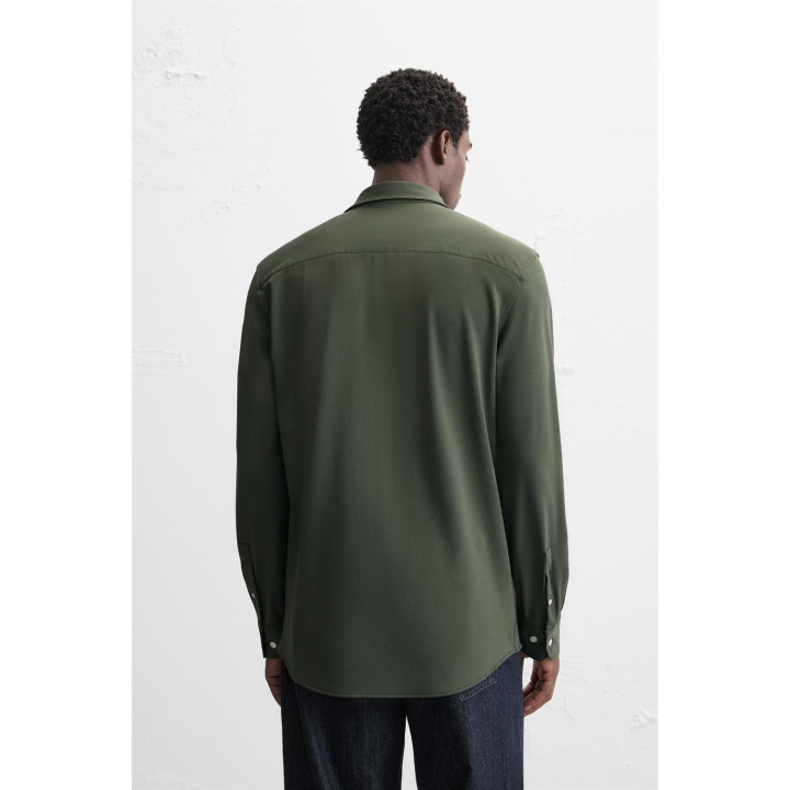 РУБАШКА ИЗ ЭЛАСТИЧНОЙ РЕЛЬЕФНОЙ ТКАНИ