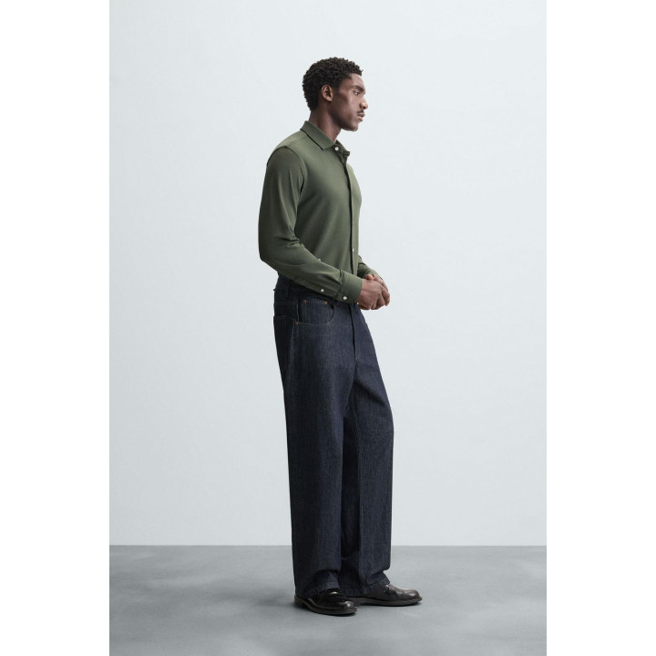 РУБАШКА ИЗ ЭЛАСТИЧНОЙ РЕЛЬЕФНОЙ ТКАНИ