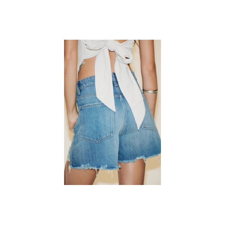 ДЖИНСОВЫЕ ШОРТЫ TRF С ВЫСОКОЙ ПОСАДКОЙ MOM FIT И КОСОЙ ЗАСТЕЖКОЙ