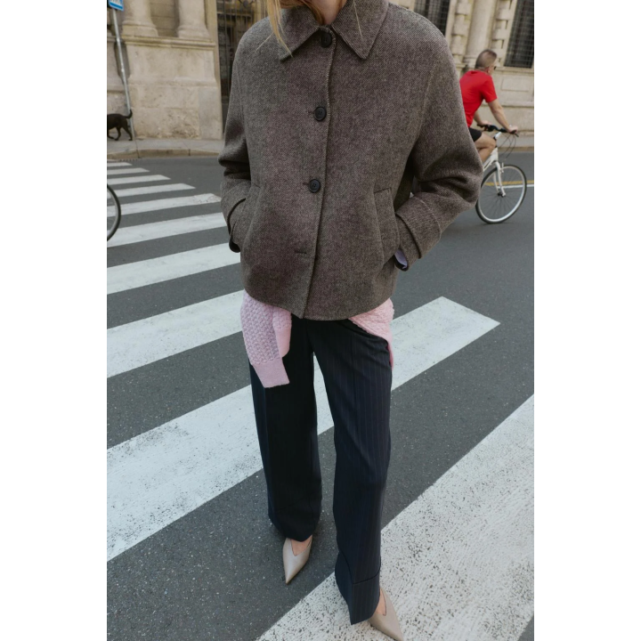 КОРОТКОЕ ПАЛЬТО В ЕЛОЧКУ