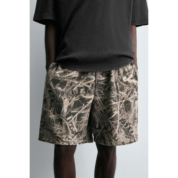 ШОРТЫ С АБСТРАКТНЫМ ПРИНТОМ