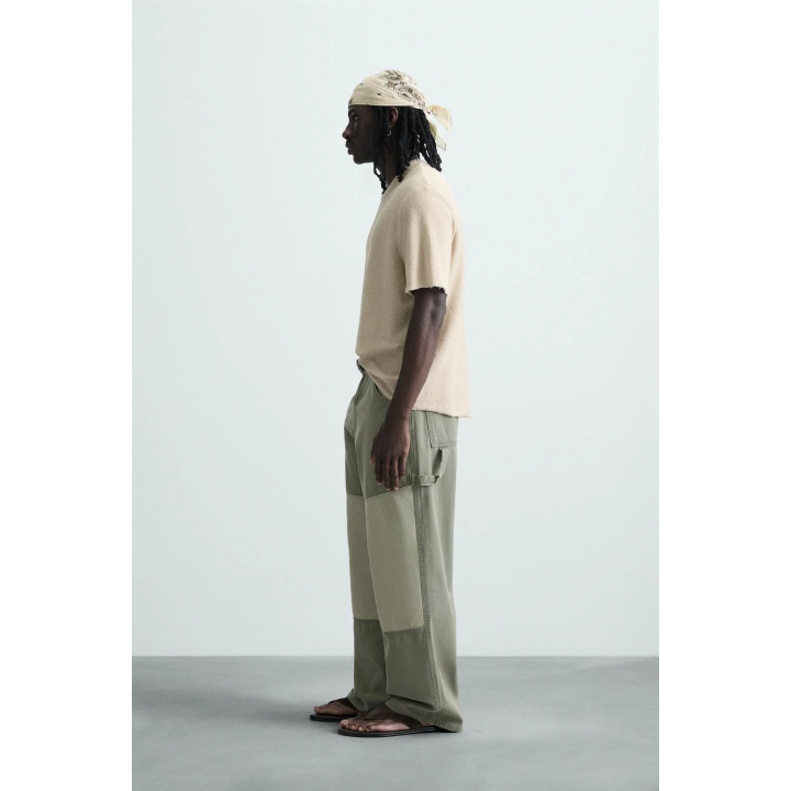 ТРИКОТАЖНАЯ ФУТБОЛКА С ПРИНТОМ-СПРЕЕМ