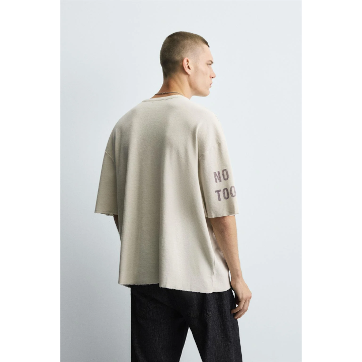 ТРИКОТАЖНАЯ ФУТБОЛКА С ПРИНТОМ И ЭФФЕКТОМ СТИРКИ