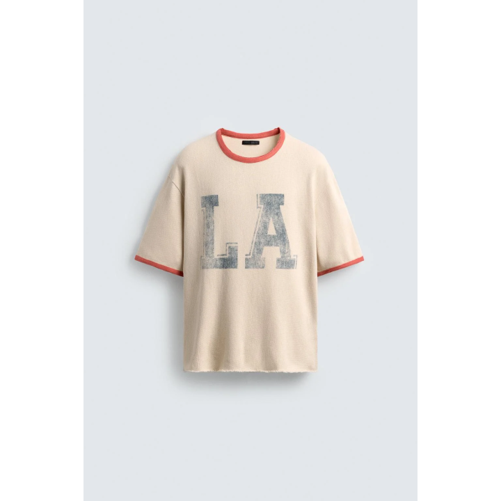 ТРИКОТАЖНАЯ ФУТБОЛКА С ВЫСТИРАННЫМ ПРИНТОМ