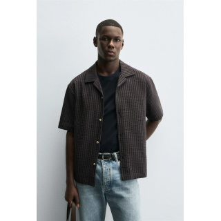 КОМФОРТНАЯ РУБАШКА ИЗ ЖАТОЙ ТКАНИ