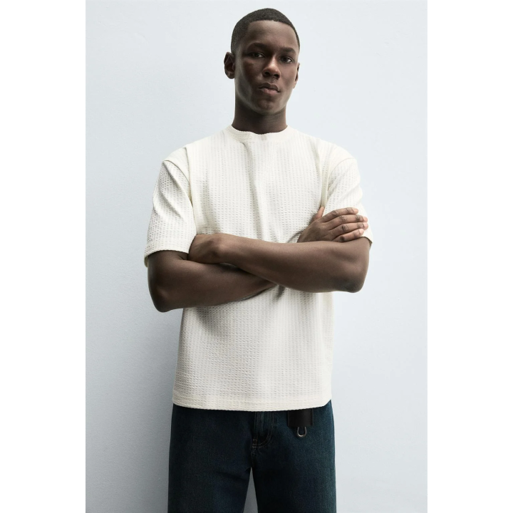 УДОБНАЯ ФУТБОЛКА ИЗ ЖАТОЙ ТКАНИ