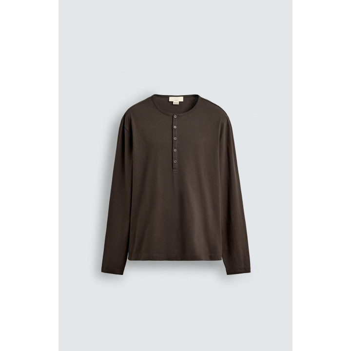 ФУТБОЛКА С ВОРОТНИКОМ НА ПУГОВИЦАХ — LIMITED EDITION