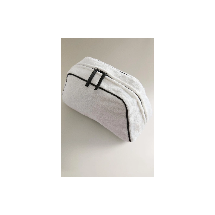 TERRY WASH BAG WITH TRIM DETAIL