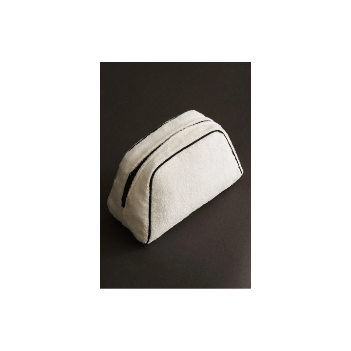 TERRY WASH BAG WITH TRIM DETAIL