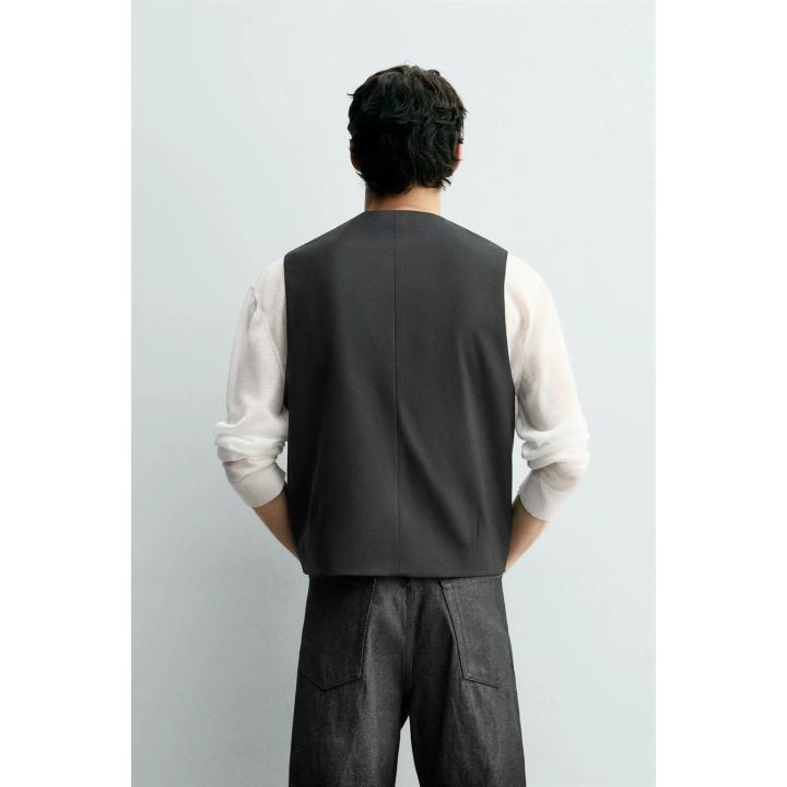 Жилет с контрастной структурой из шерсти