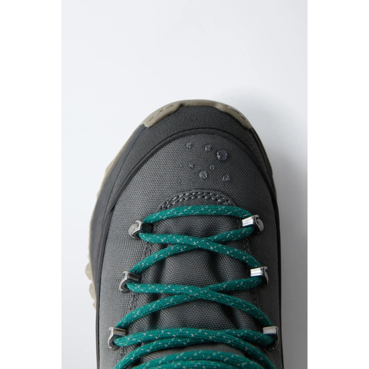 Мембраные туристические ботинки с водоотталкивающим покрытием