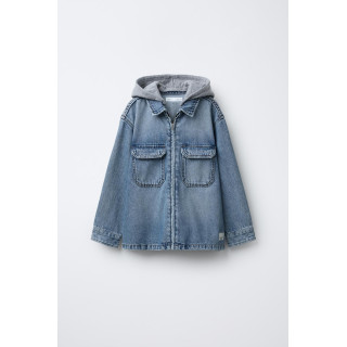 ДЖИНСОВАЯ КУРТКА-РУБАШКА С ОТСТЕГИВАЮЩИМСЯ ФЛИСОВЫМ КАПЮШОНОМ