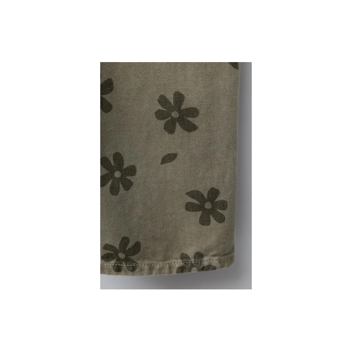 КОМБИНЕЗОН ИЗ ТВИЛА С ЦВЕТОЧНЫМ ПРИНТОМ