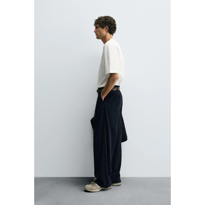 ТЯЖЕЛОВЕСНАЯ ФУТБОЛКА С ЭФФЕКТОМ ПОТЕРТОСТИ