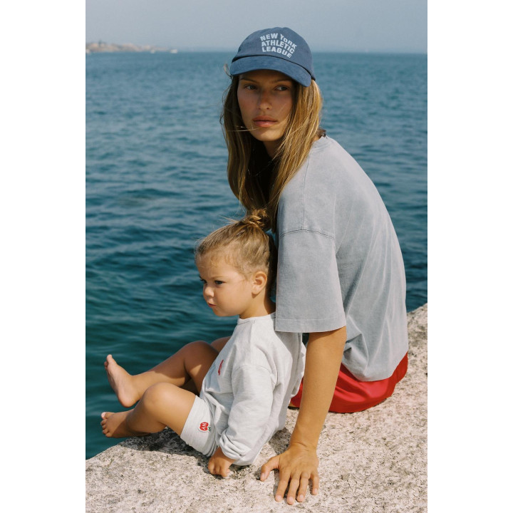 APPLE PATCH SWEATSHIRT AND BERMUDA SHORTS SET