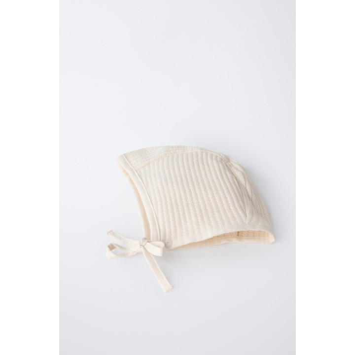 КОМПЛЕКТ ИЗ ЧЕПЧИКА И НАГРУДНИКА