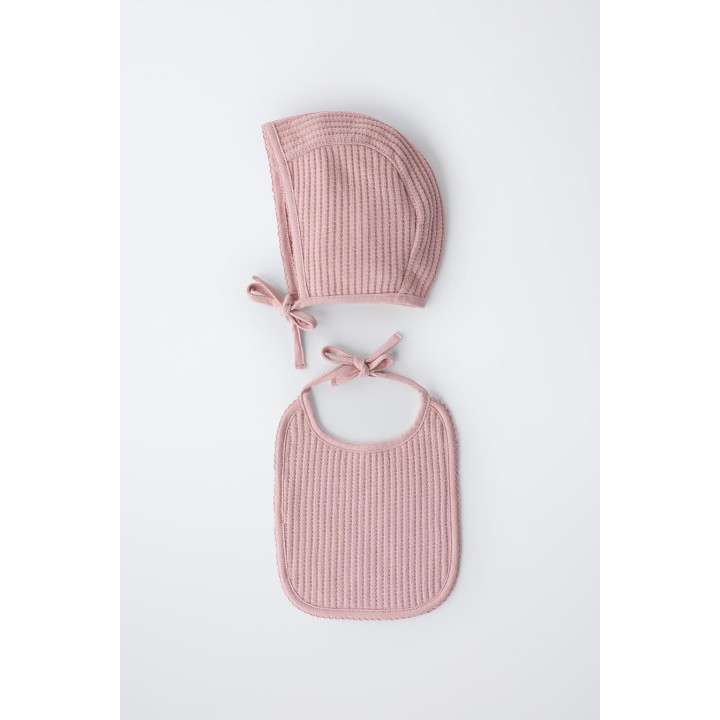 КОМПЛЕКТ ИЗ ЧЕПЧИКА И НАГРУДНИКА