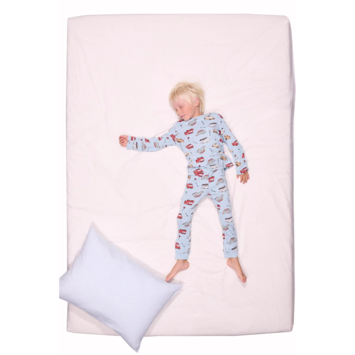 2-6 ЛЕТ/ПИЖАМА С ПРИНТОМ «МАШИНКИ»